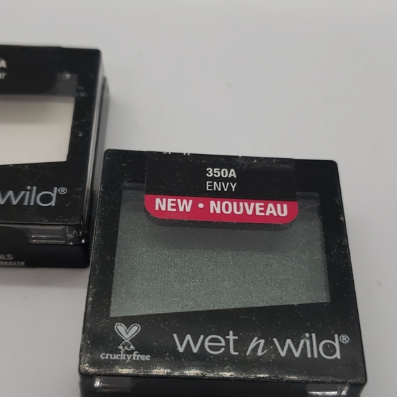New Wet n Wild Color Icon Eyeshadow Singles Bundle of 3 - Picture 4 of 7